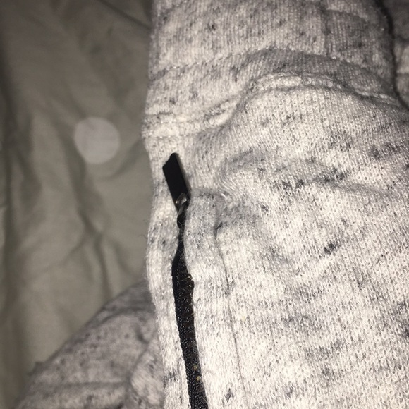 Gray Abercrombie Sweats - Picture 5 of 5